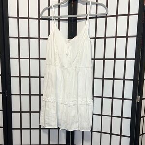 White Sleeveless Dress